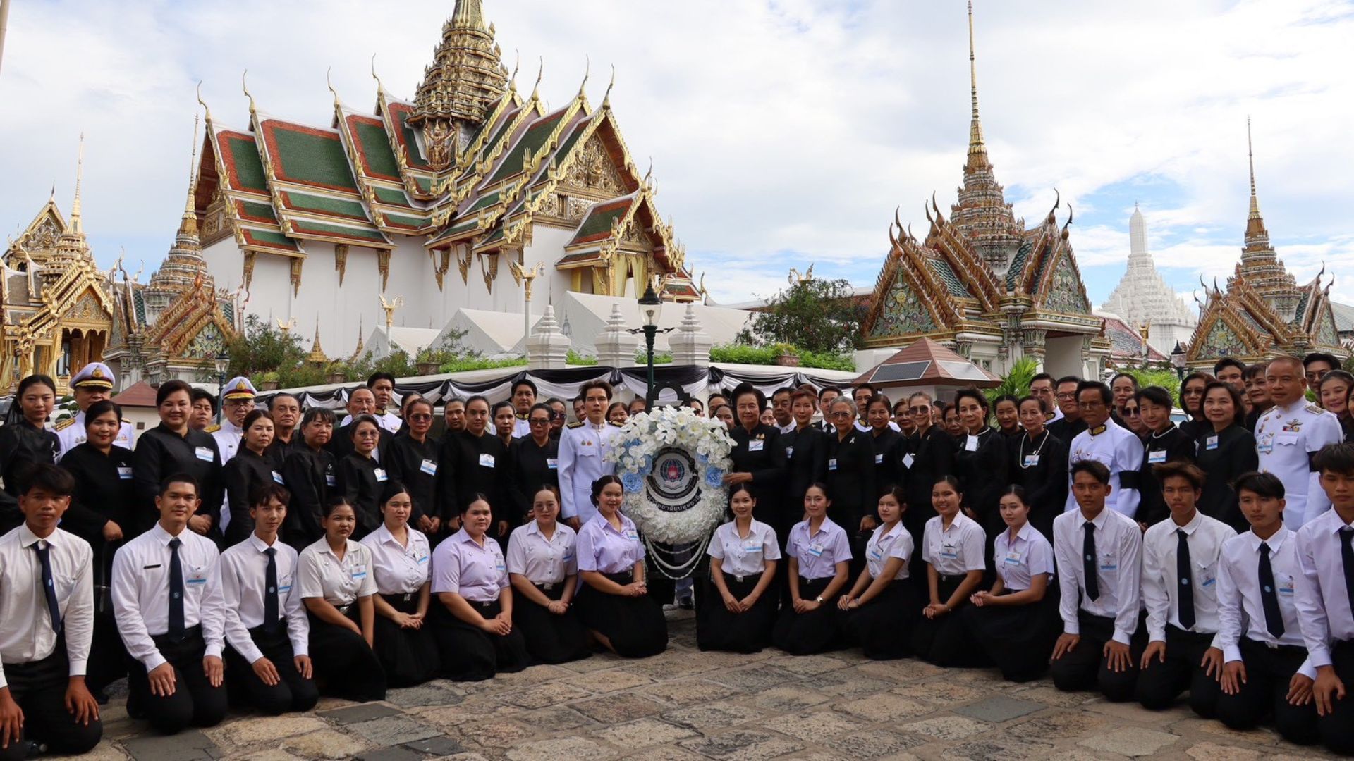 มหาวิทยาลัยปทุมธานี วิทยาลัยนอร์ทเทิร์น และ วิทยาลัยนครราชสีมา ได้รับพระบรมราชานุญาต ให้เป็นเจ้าภาพในพิธีสวดพระอภิธรรมพระบรมศพ สมเด็จพระนางเจ้าสิริกิติ์ พระบรมราชินีนาถ พระบรมราชชนนีพันปีหลวง