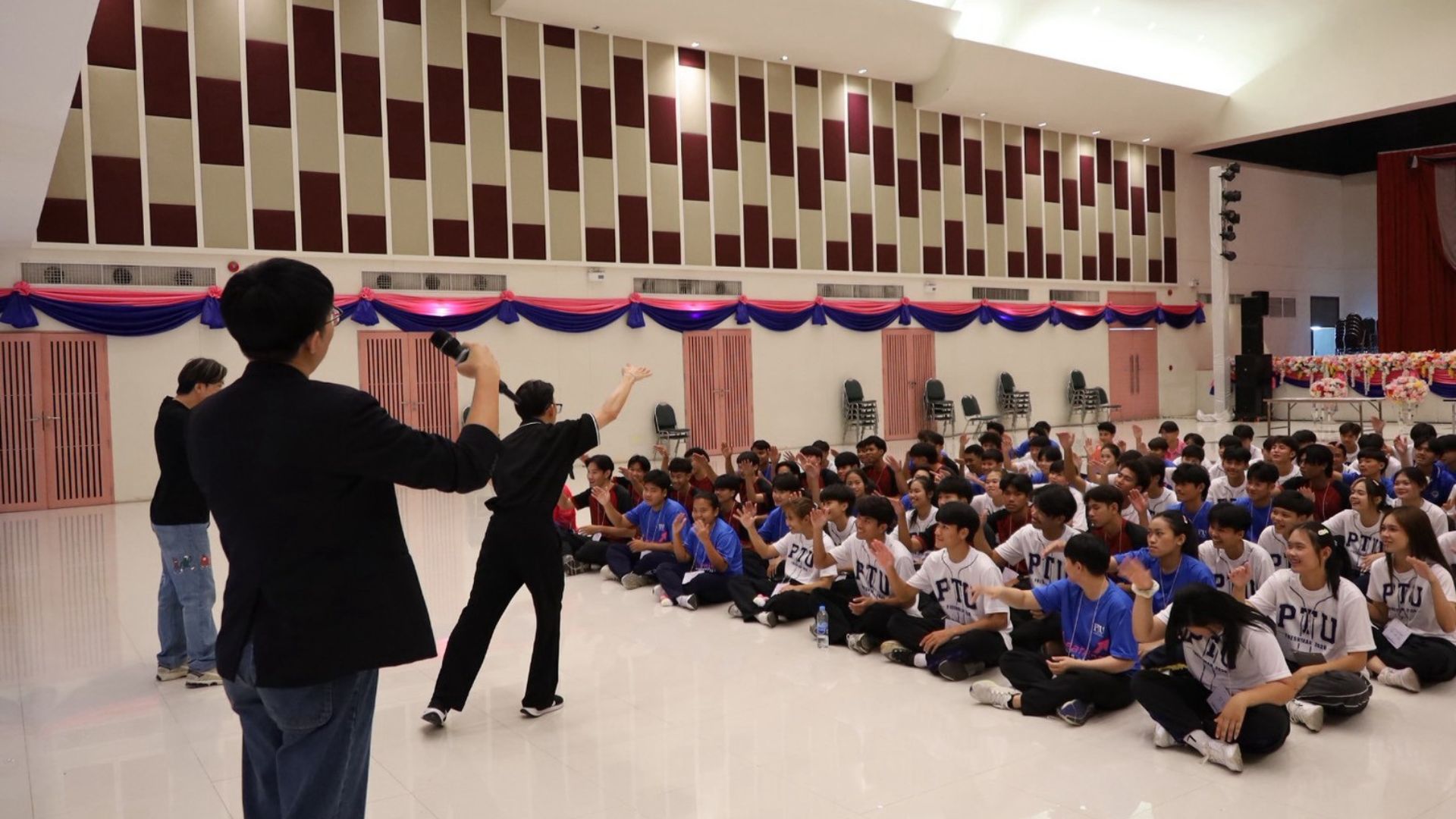 มหาวิทยาลัยปทุมธานี ได้จัดโครงการ One Team One Goal: สื่อสารเข้าใจ ก้าวไปด้วยกัน เพื่อเตรียมความพร้อมนักกีฬาของมหาวิทยาลัยก่อนลงแข่งขันในรายการต่าง ๆ พร้อมเสริมสร้างความเข้าใจ การสื่อสาร และการทำงานร่วมกันในฐานะ “ทีมเดียวกัน”